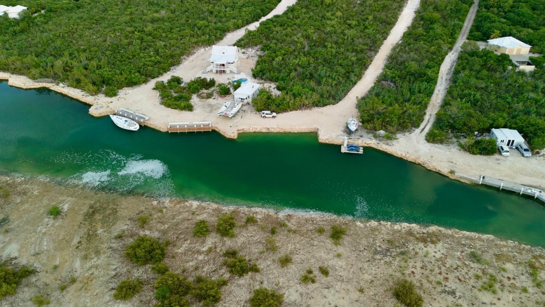 Land in Long Bay Hills, Caicos Islands, Turks and Caicos Islands 5 - 16833417