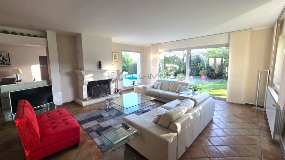 Villa in Centre Ville, Carqueiranne, France 2 - 16831313