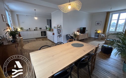 Castle for Sale in Auray, Brittany, France