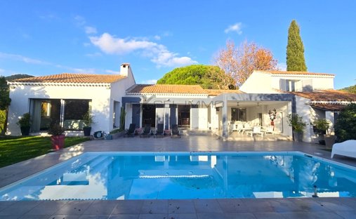 Villa en Centre Ville, Carqueiranne, Francia 1