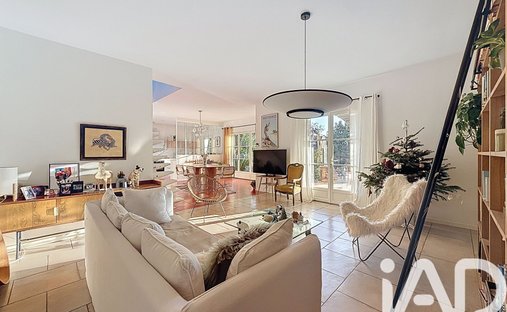 Castle for Sale in Béziers, Occitanie, France