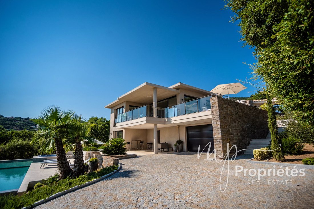 House in Grimaud, Provence-Alpes-Côte d'Azur, France 5 - 16839349