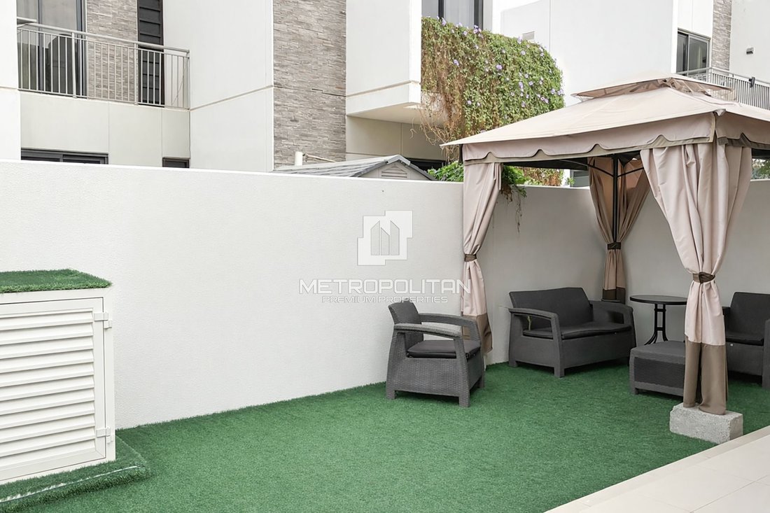 Townhouse in Damac Hills 2, Dubai, United Arab Emirates 3 - 16832127