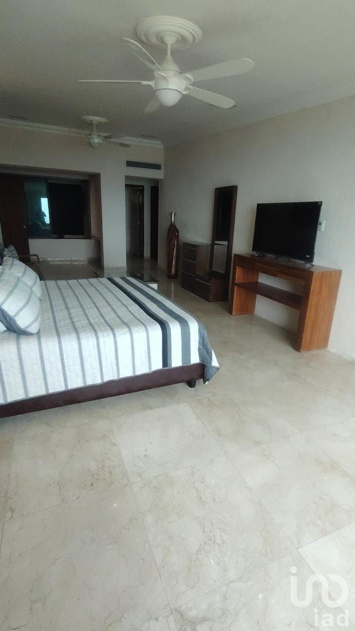 House in Acapulco, Guerrero, Mexico 5 - 16837011