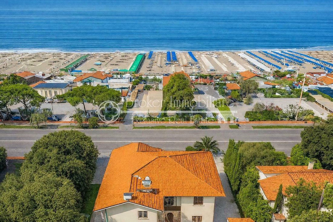 Villa in Center, Forte dei Marmi, Tuscany 1 - 16807145