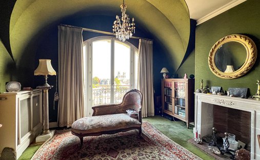 Castle for Sale in Écouflant, Pays de la Loire, France