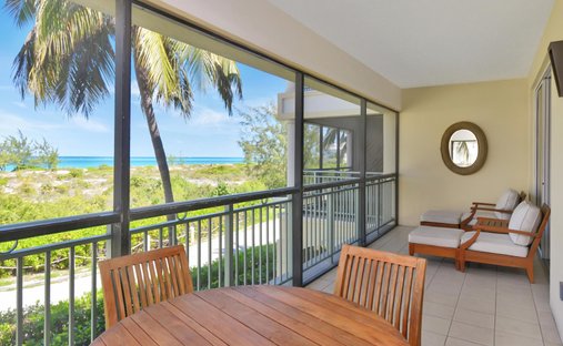 Condo in Grace Bay, Caicos Islands, Turks and Caicos Islands 1