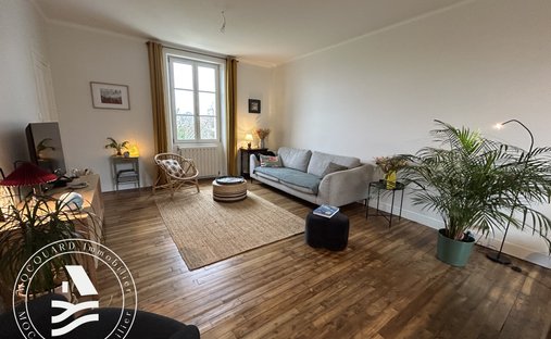 Castle for Sale in Auray, Brittany, France