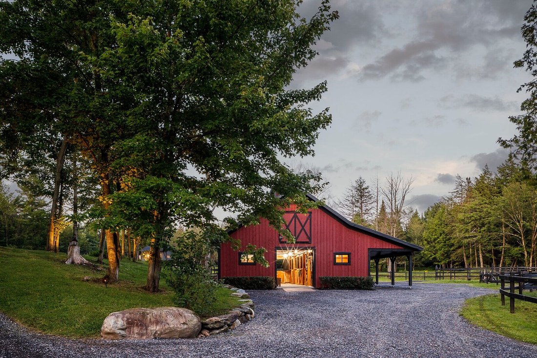 Lac-Brome, Quebec, Canada 4 - 15996952