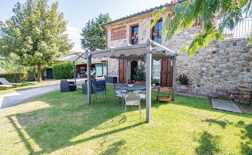 Castle for Sale in Casa Vannini, Tuscany, Italy