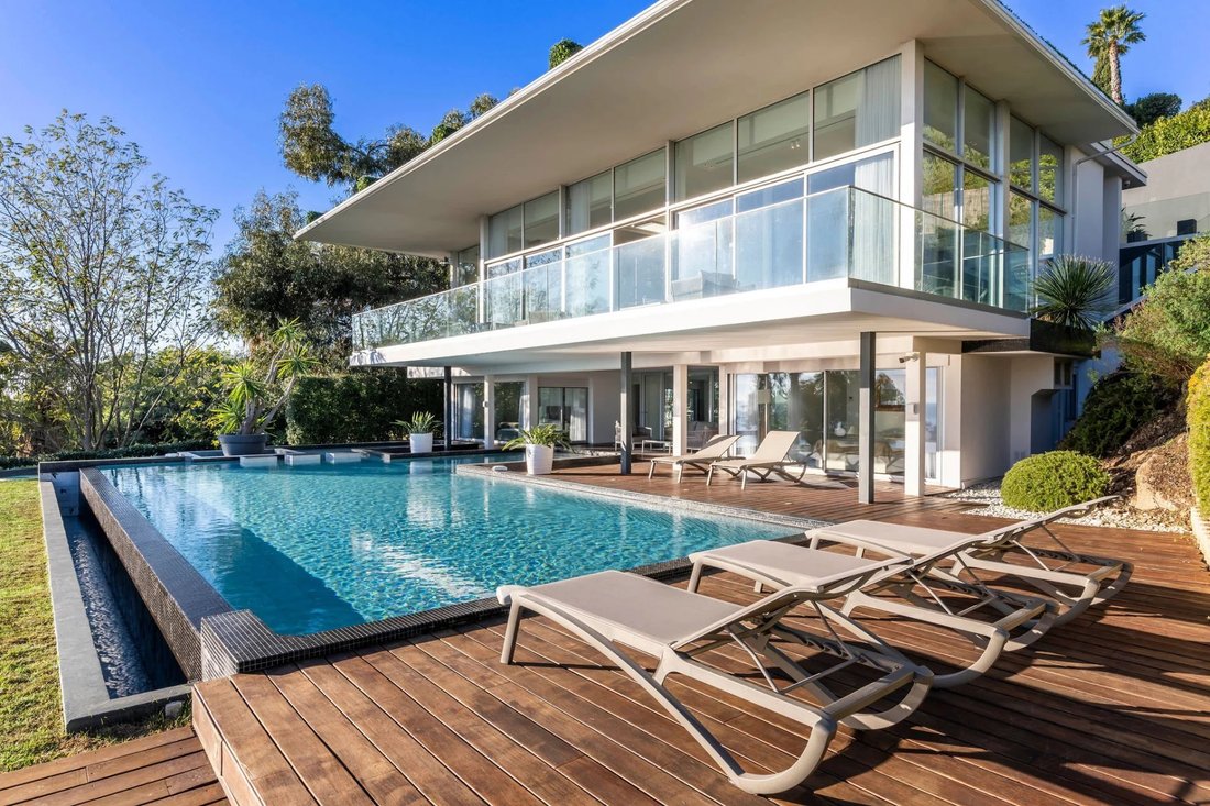 Villa in La Maure-Super Cannes, Vallauris, France 1 - 16832962