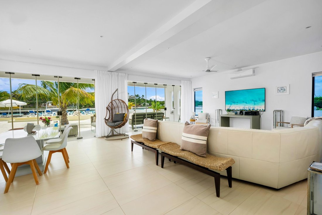 House in Long Bay Hills, Caicos Islands, Turks and Caicos Islands 4 - 16833412