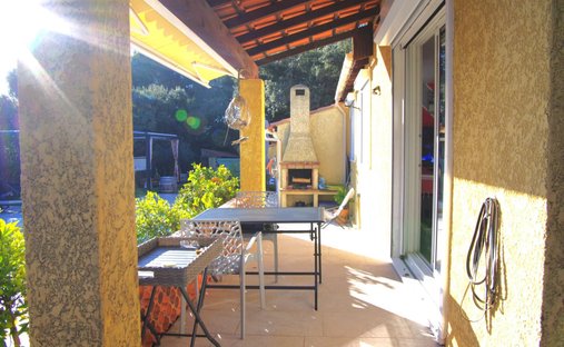 Chateau In Provence With Guest House And 13 Ha Land