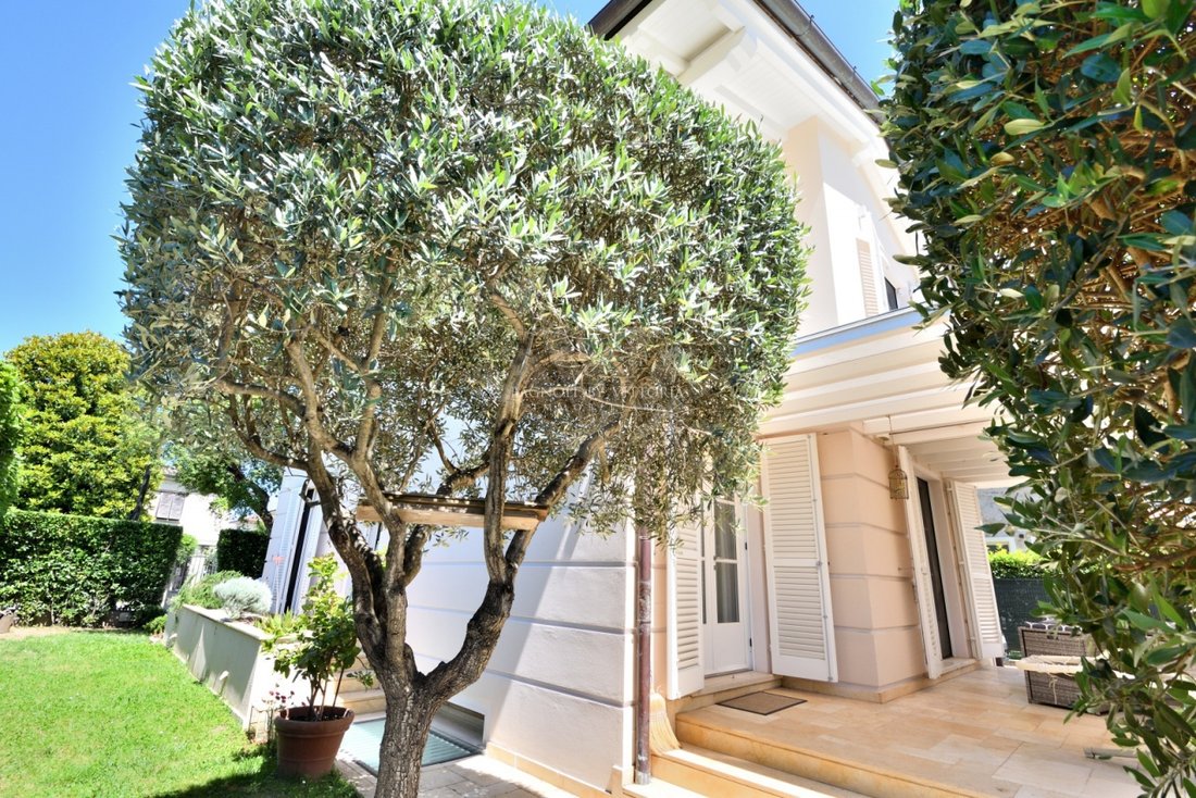 Villa in Pietrasanta, Tuscany, Italy 2 - 16830510