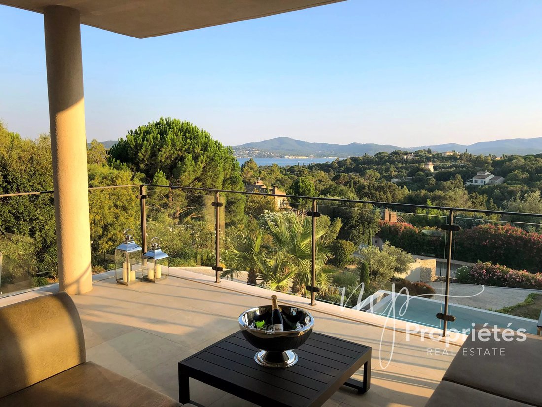 House in Grimaud, Provence-Alpes-Côte d'Azur, France 1 - 16839349