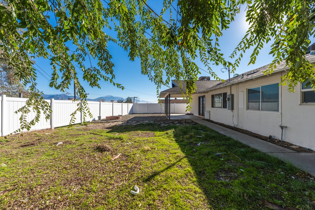 House in Rialto, California, United States 5 - 16832337