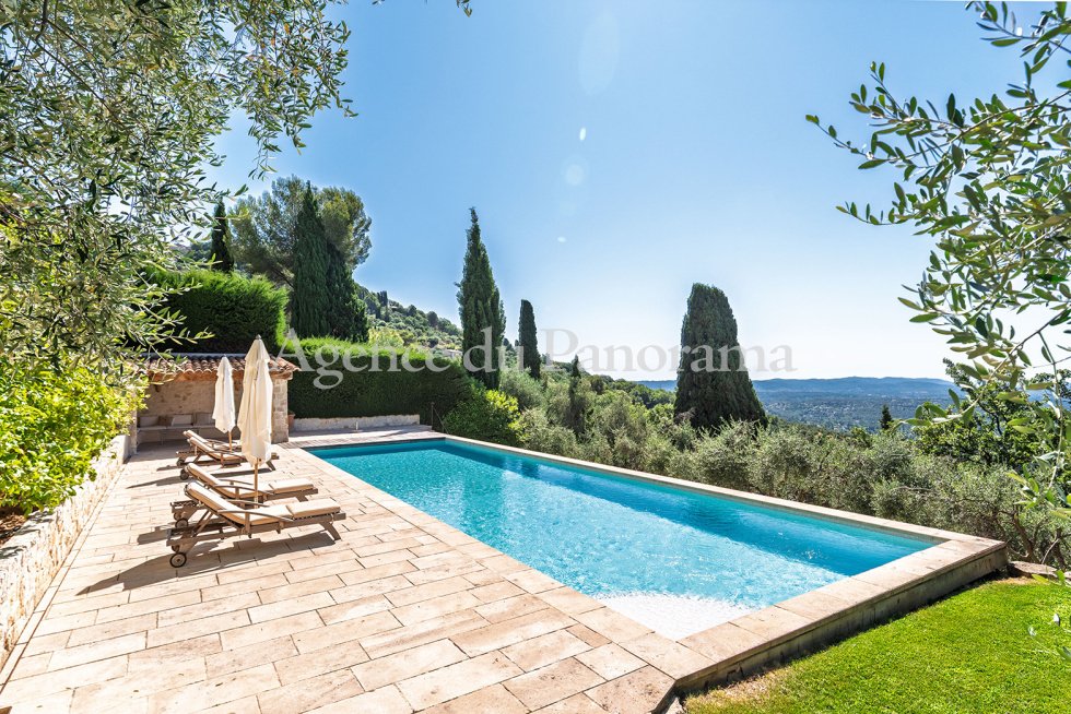 Villa in Cabris, Provence-Alpes-Côte d'Azur, France 2 - 16831357