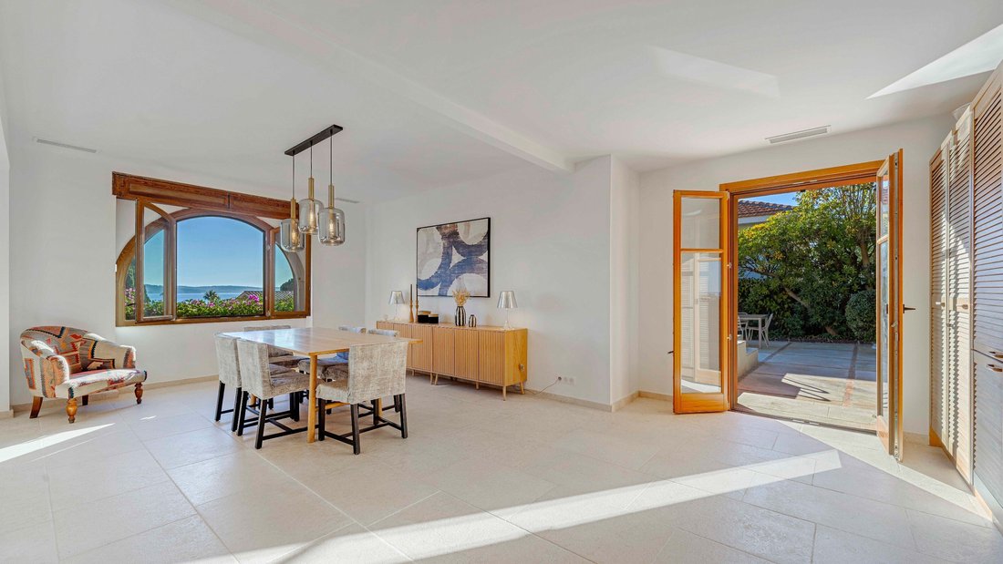 House in Ville-Les Saquedes-Le Bouillonnet, Sainte-Maxime, France 3 - 16833250