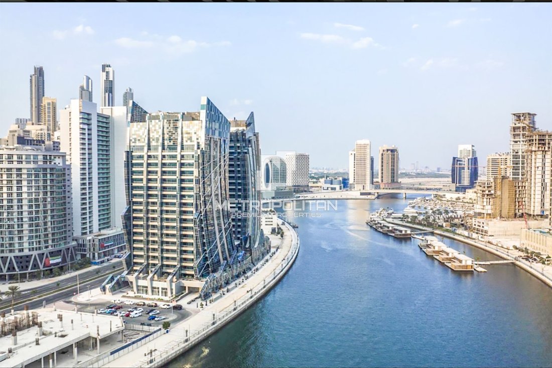 Apartment in Business Bay, Dubai, United Arab Emirates 2 - 16832135