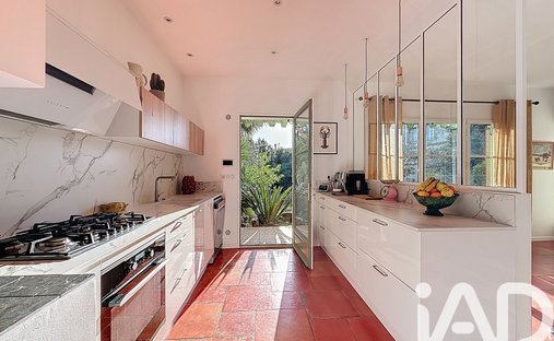 Castle for Sale in Béziers, Occitanie, France