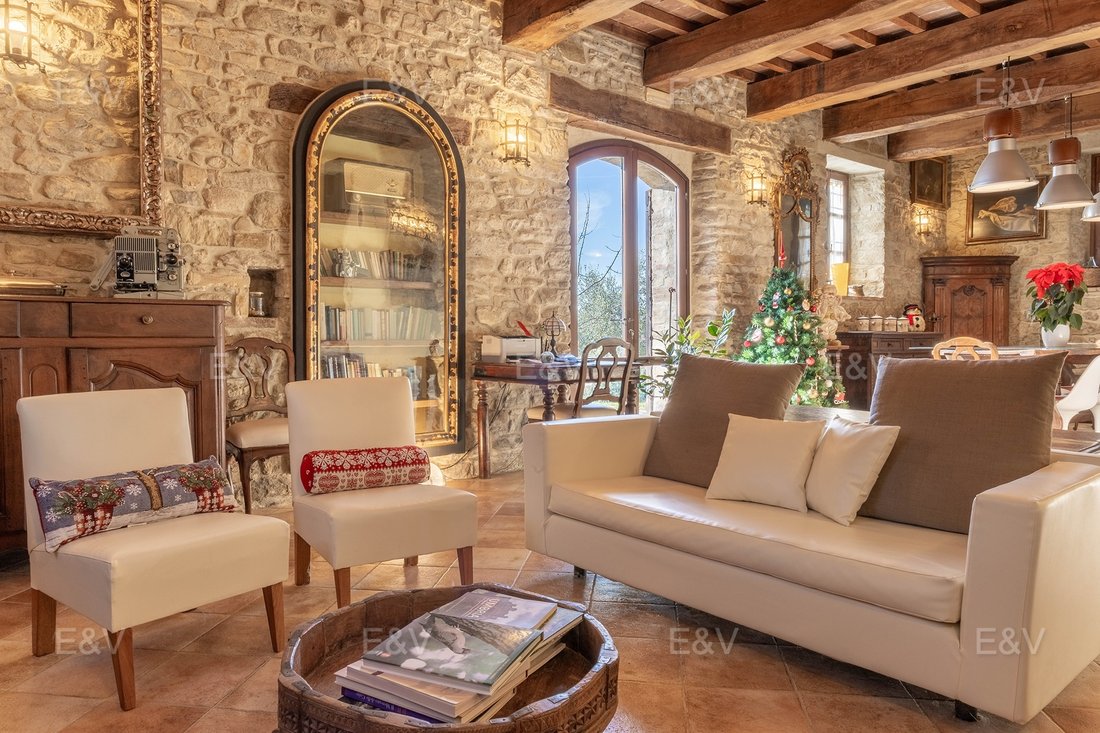 Casa di campagna a Gubbio, Umbria, Italia 4 - 16838508