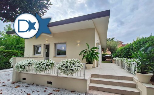 Villa in Center, Forte dei Marmi, Tuscany 1