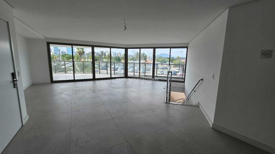 Apartment in Enseada do Suá, State of Espírito Santo, Brazil 1 - 16840527