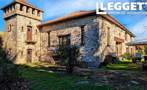 Castle for Sale in Saint-Yrieix-la-Perche, Nouvelle-Aquitaine, France - 3