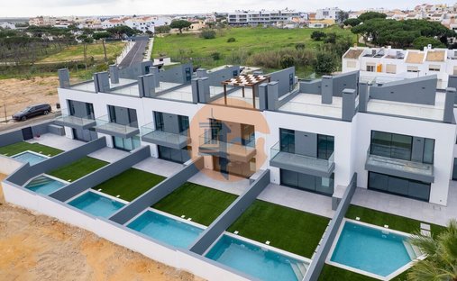 House in Montenegro, Algarve, Portugal 1