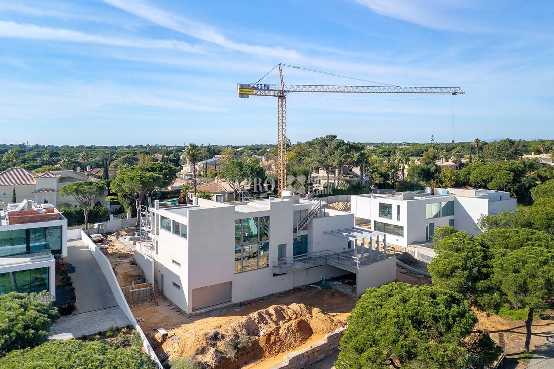 Villa in Vilamoura, Quarteira, Algarve 1 - 16840791