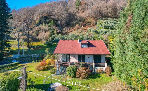 Castle for Sale in Lesa, Piedmont, Italy