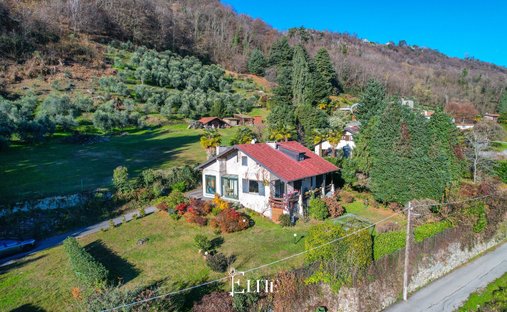 Castle for Sale in Lesa, Piedmont, Italy