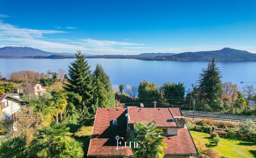 Castle for Sale in Lesa, Piedmont, Italy