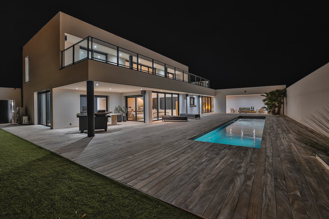 Villa in Angoulême, Nouvelle-Aquitaine, France 1 - 15851616