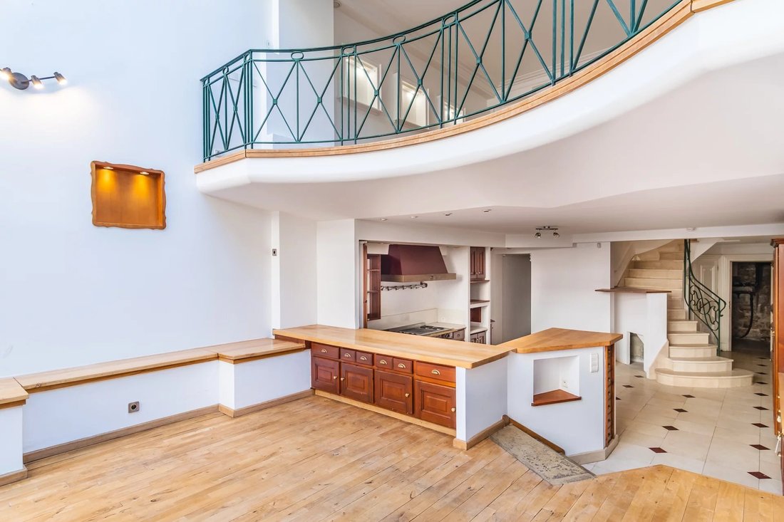 Estate in Hoche-Friedland, Paris 8e Arrondissement, Paris 1 - 16840935