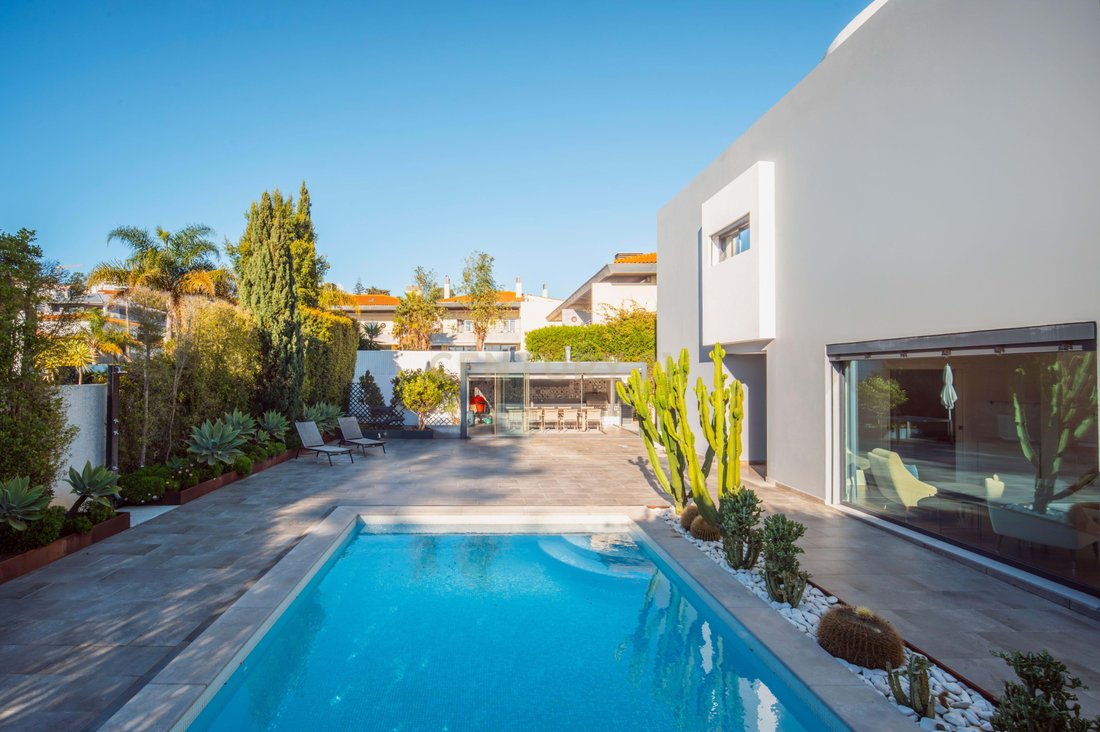 Apartment in Estoril, Cascais e Estoril, Lisbon 2 - 16842296