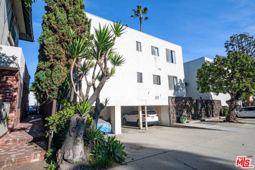 Santa Monica, California, United States 2 - 16842191