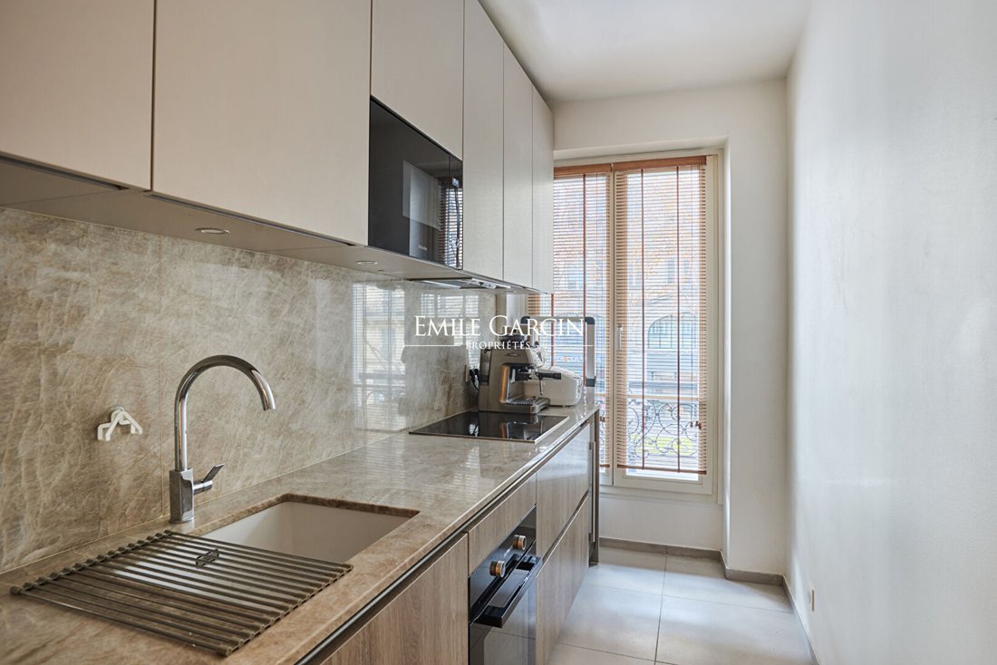 Apartment in Saint Gervais, Paris 4e Arrondissement, Paris 5 - 16843306