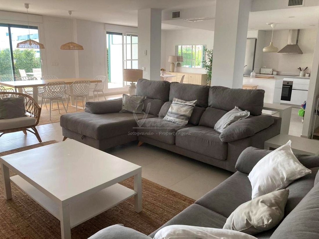 Apartment in Sotogrande, San Roque, Andalusia 3 - 16841048