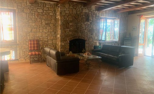 Castle For Sale In Umbria, Trasimeno Lake