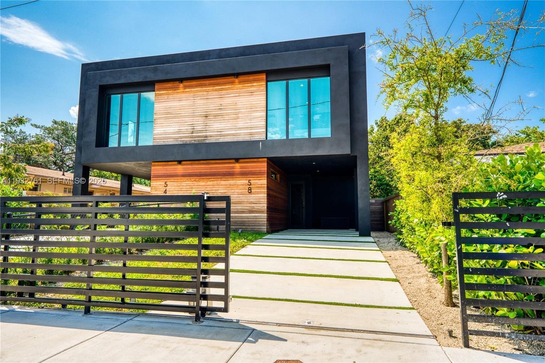 House in Miami, Florida, United States 1 - 16841430