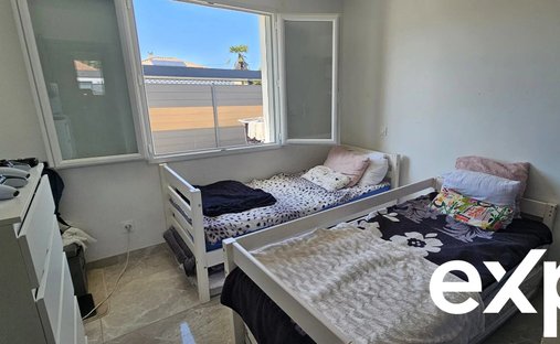 16th C Castle With Outbuildings, Perfectly Renovated