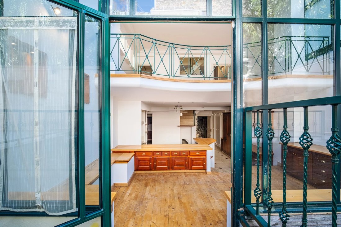 Estate in Hoche-Friedland, Paris 8e Arrondissement, Paris 2 - 16840935