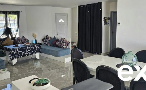 16th C Castle With Outbuildings, Perfectly Renovated