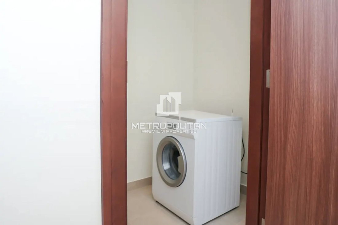 Apartment in Downtown Dubai, Dubai, United Arab Emirates 4 - 16841496