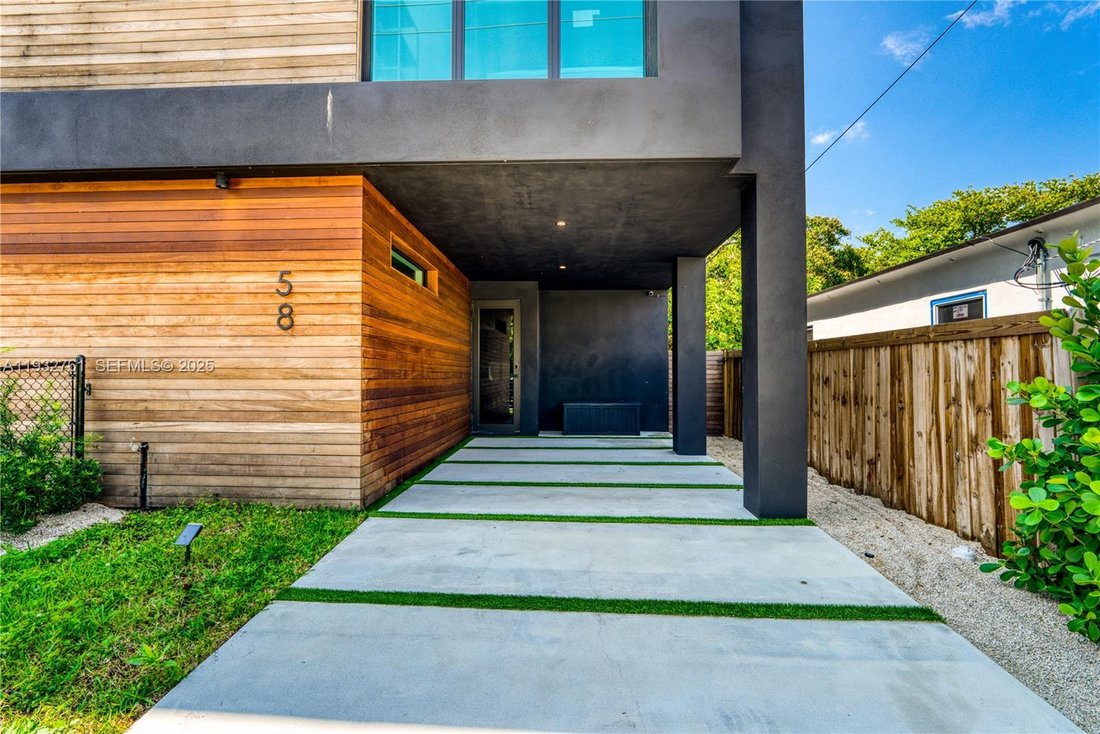 House in Miami, Florida, United States 2 - 16841430