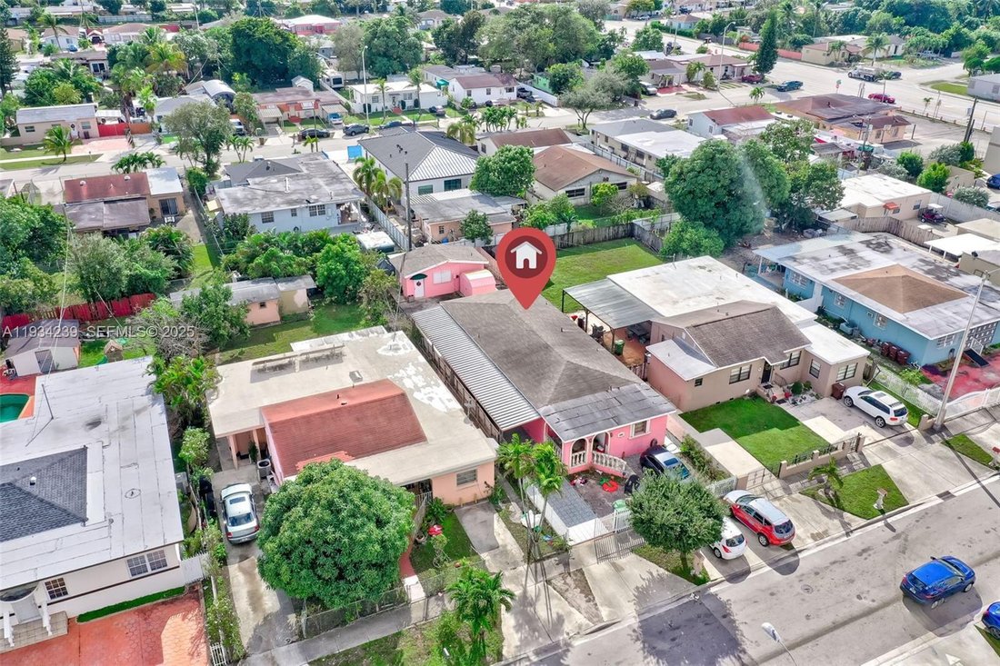 House in Hialeah, Florida, United States 4 - 16842315