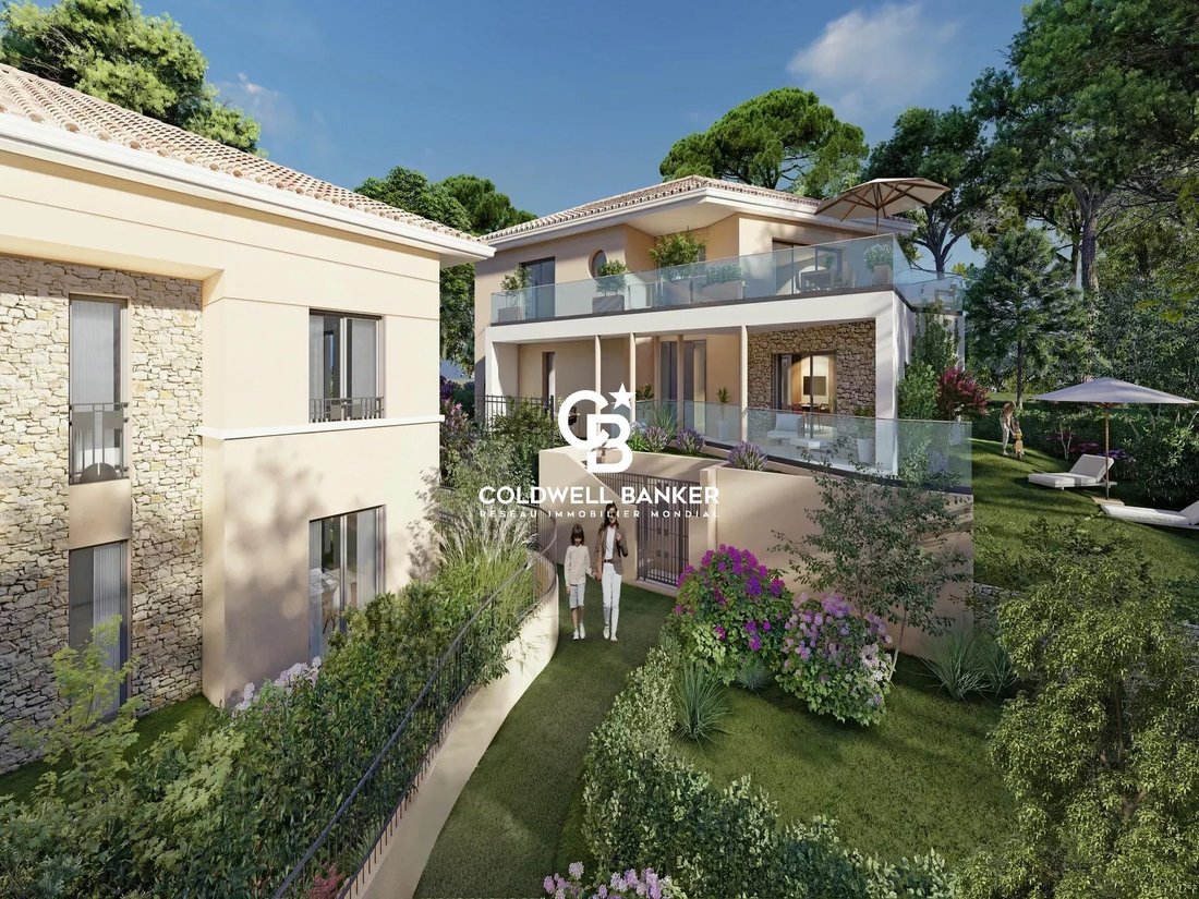Villa in Sanary-sur-Mer, Provence-Alpes-Côte d'Azur, France 2 - 16841271