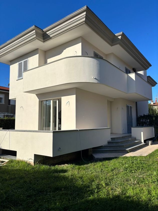 Villa in Pietrasanta, Tuscany, Italy 1 - 16570725