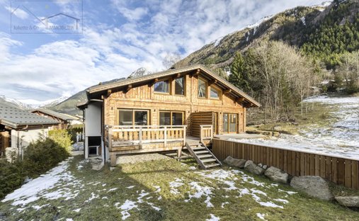 Chalet in Chamonix-Mont-Blanc, Auvergne-Rhône-Alpes, France 1